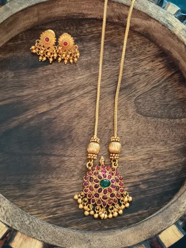  FLOWER CHAIN
